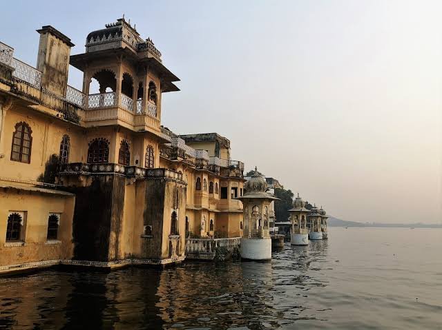 Ahmedabad to Udaipur
